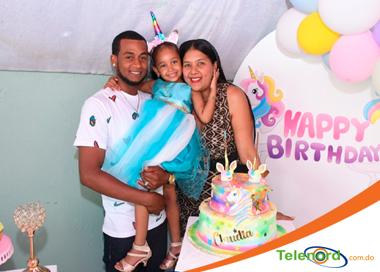 Celebran el cumpleaños de la niña Claudia Brito Tejada