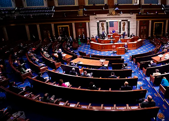 Senado EEUU aprueba 40.000 millones de dólares en ayuda para Ucrania