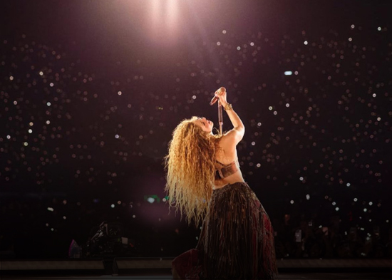 Problemas con el techo del escenario causó suspensión del concierto de Shakira en Medellín