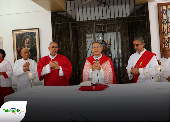 Conmemoran el Domingo de Ramos en la Parroquia San Martín de Porres SFM
