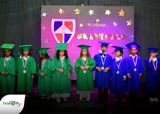 Colegio San Antonio celebra graduación de la promoción del nivel inicial 2025