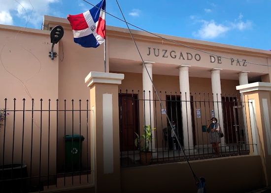 Fiscalizador condenado en el caso Gavilán continúa laborando en el Juzgado de Paz de San Carlos