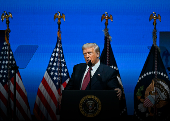 Trump dice que los neoyorquinos se irán de la ciudad para "huir del comunismo" de Zohran Mamdani