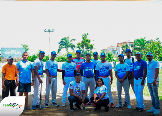 Celebran triangular de softbol de los estudiantes de Educación Física UASD-SFM