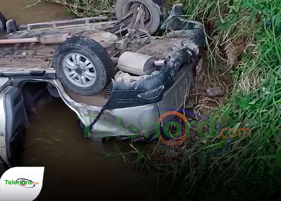 ¡Vivo de milagro! Conductor resultó con heridas leves tras caer de un puente al rio Camú