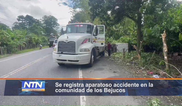 Se registra aparatoso accidente en la comunidad de los Bejucos