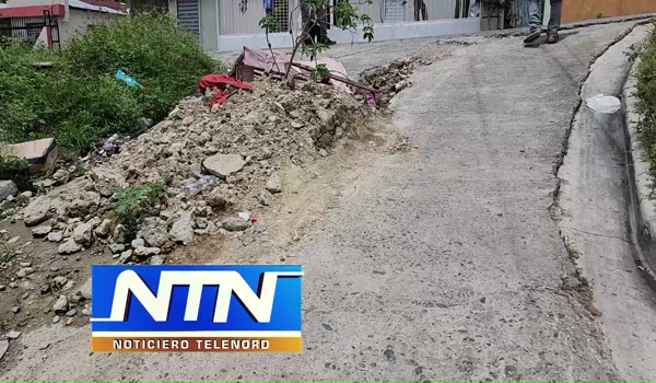 Residentes de Los Platanitos en SFM exigen a INAPA solucionar problema cloacal