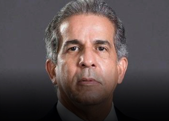 Antonio Espaillat no ha transferido sus bienes, dice abogado