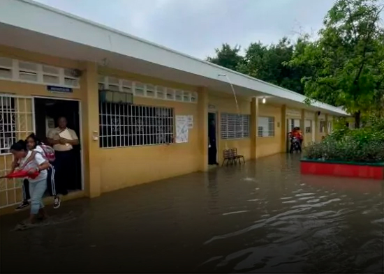 ¡Tras alerta roja! Suspenden docencia en Santo Domingo, San Cristóbal y Monseñor Nouel