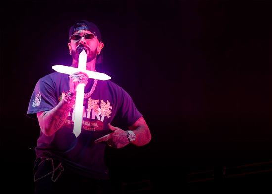 Anuel AA pone a vibrar a Ciudad de México con su energía en escena