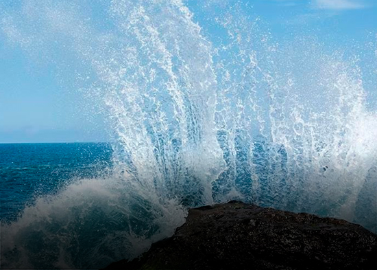 Tres muertos por fuerte ola que barrió una piscina natural de las islas Canarias