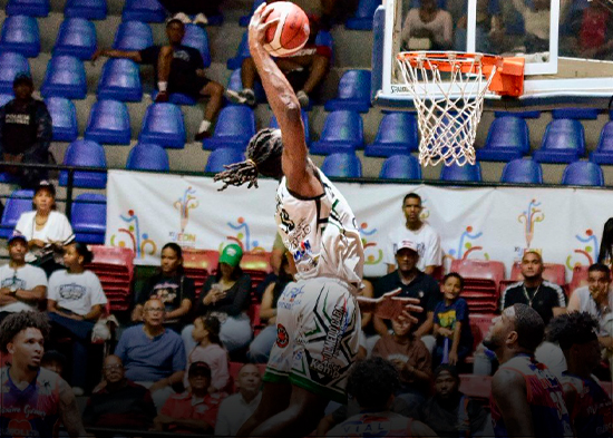 San Vicente derrota al Máximo Gomez y provoca juego decisivo en final TBS de San Francisco de Macorís