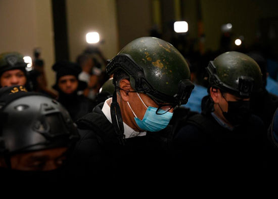 Tribunal impone prisión preventiva en contra de Santiago Hazim y otros implicados