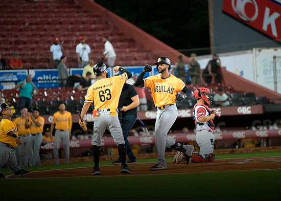 Águilas vencen 6-5 a los Gigantes para seguir en la pelea en el Round Robin LIDOM
