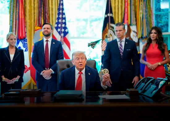 Trump insiste en la vía diplomática para Groenlandia, según la Casa Blanca