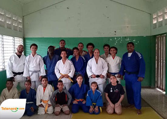 Soraya Paulino ofrece charla y entrenamiento de judo en SFM