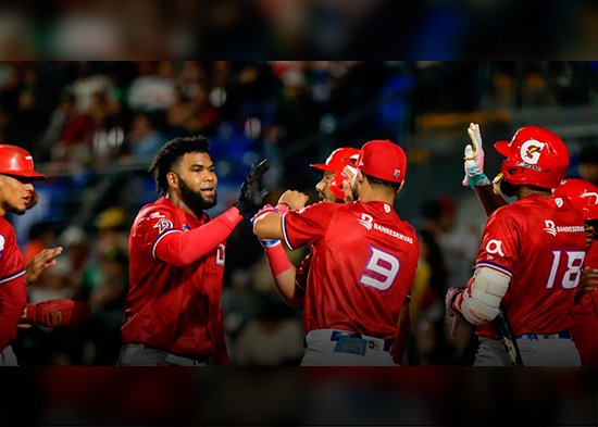 Serie del Caribe: Leones del Escogido vencen a Charros de Jalisco en un emocionante primer partido