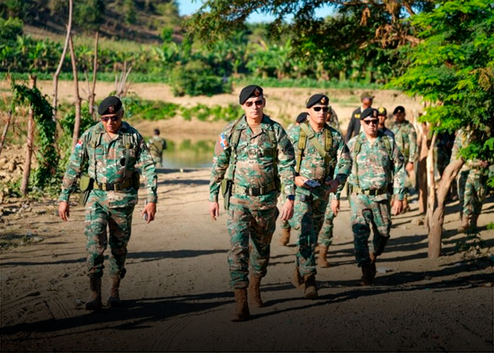 Comandante del Ejército supervisa carretera internacional y unidades fronterizas en Elías Piña y Dajabón