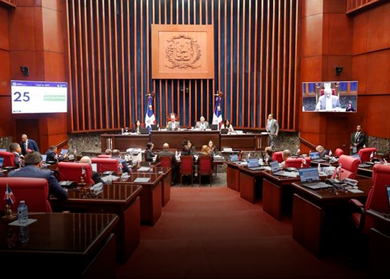 Ocho legisladores faltaron a casi la mitad de las sesiones sin ninguna sanción