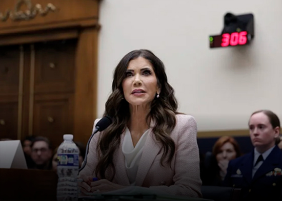  Trump sustituye a la secretaria de Seguridad Nacional en pleno cierre del departamento