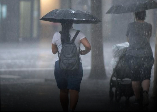 COE incrementa alertas por vaguada fortalecida: tres provincias en amarilla y 11 en verde