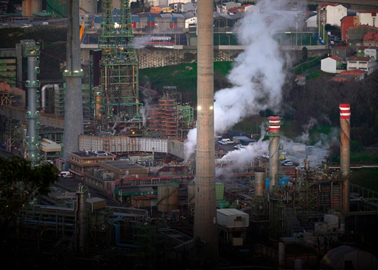 EEUU e Israel atacan instalaciones nucleares en Irán