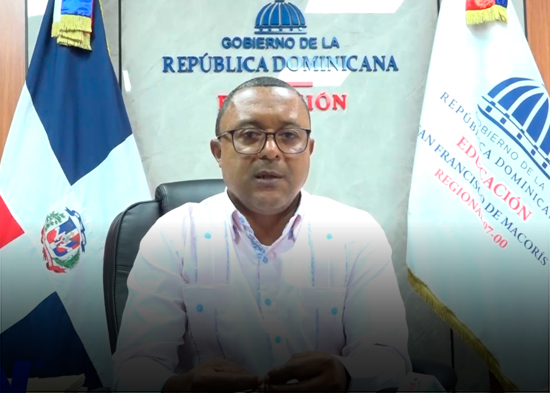 Director Regional de Educación  se refiere a suspensión de evaluación docente