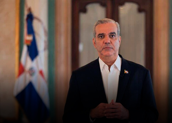 Abinader califica de "cobarde" el tiroteo en cena que encabezaba Trump