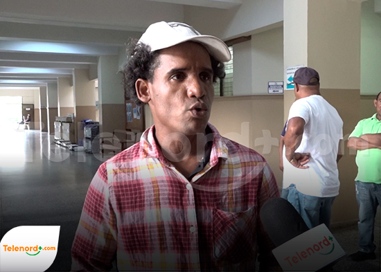 Hombre denuncia fue golpeado por dueño de colmado en Pimentel