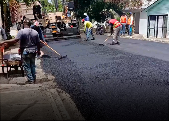 Continúan trabajos de asfaltado en Cenoví