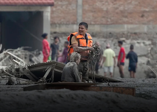 Australia confirma que 34 de sus ciudadanos están desaparecidos tras la riada en Nepal